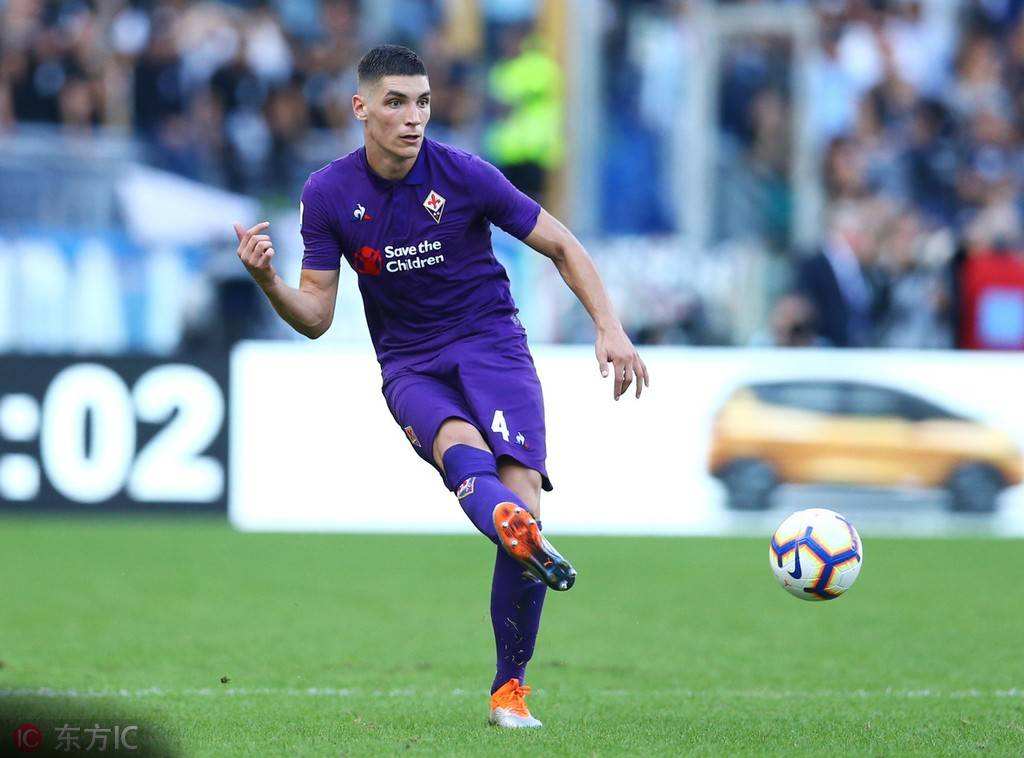 他在关键时 他在关键时