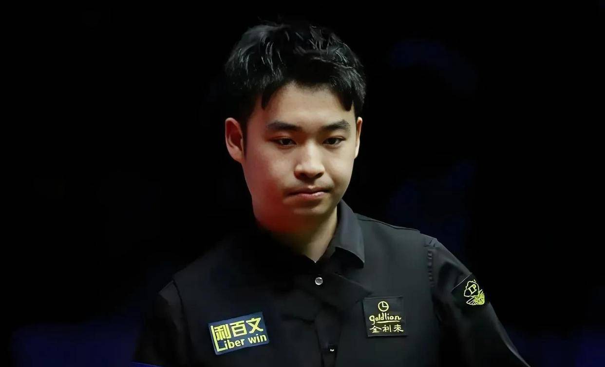 球与边路突 球与边路突