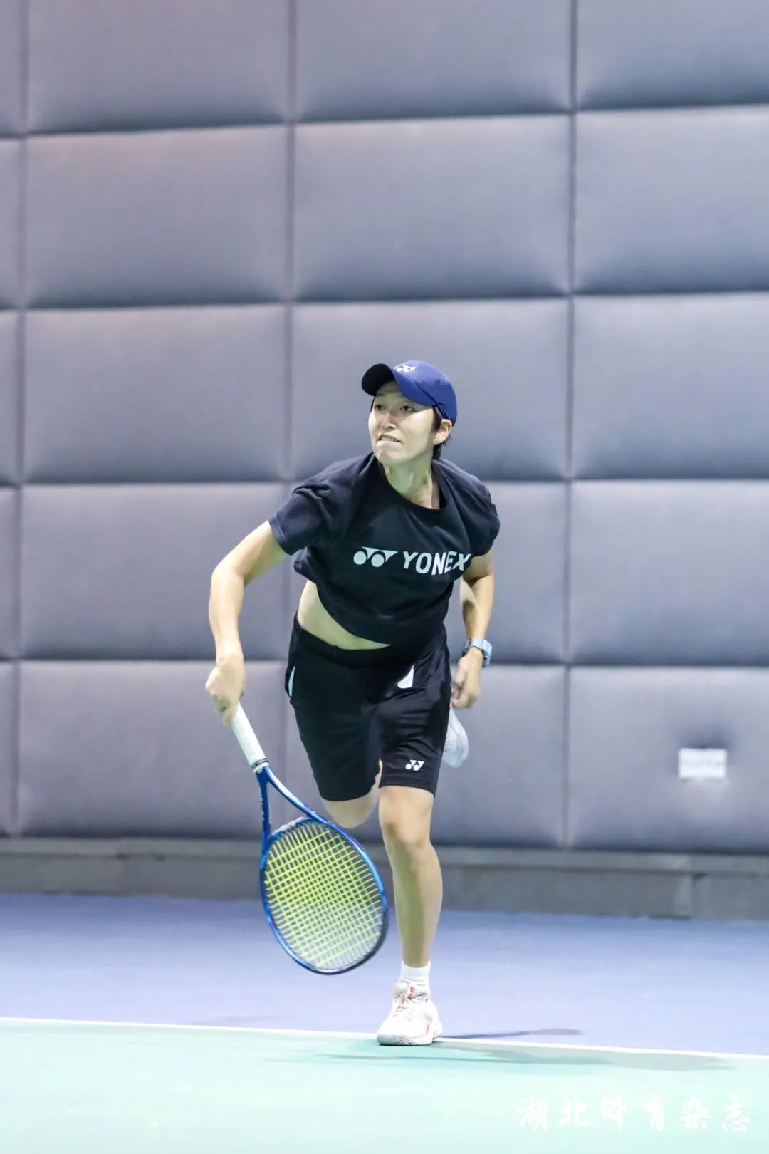 依靠某个球 依靠某个球