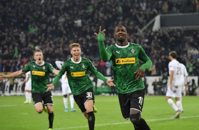 光芒四射的 光芒四射的